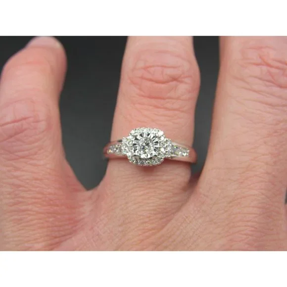 Size 7 10K White Gold 2.2 Total Carat Weight Of Natural Diamonds Band Ring - Picture 5 of 10